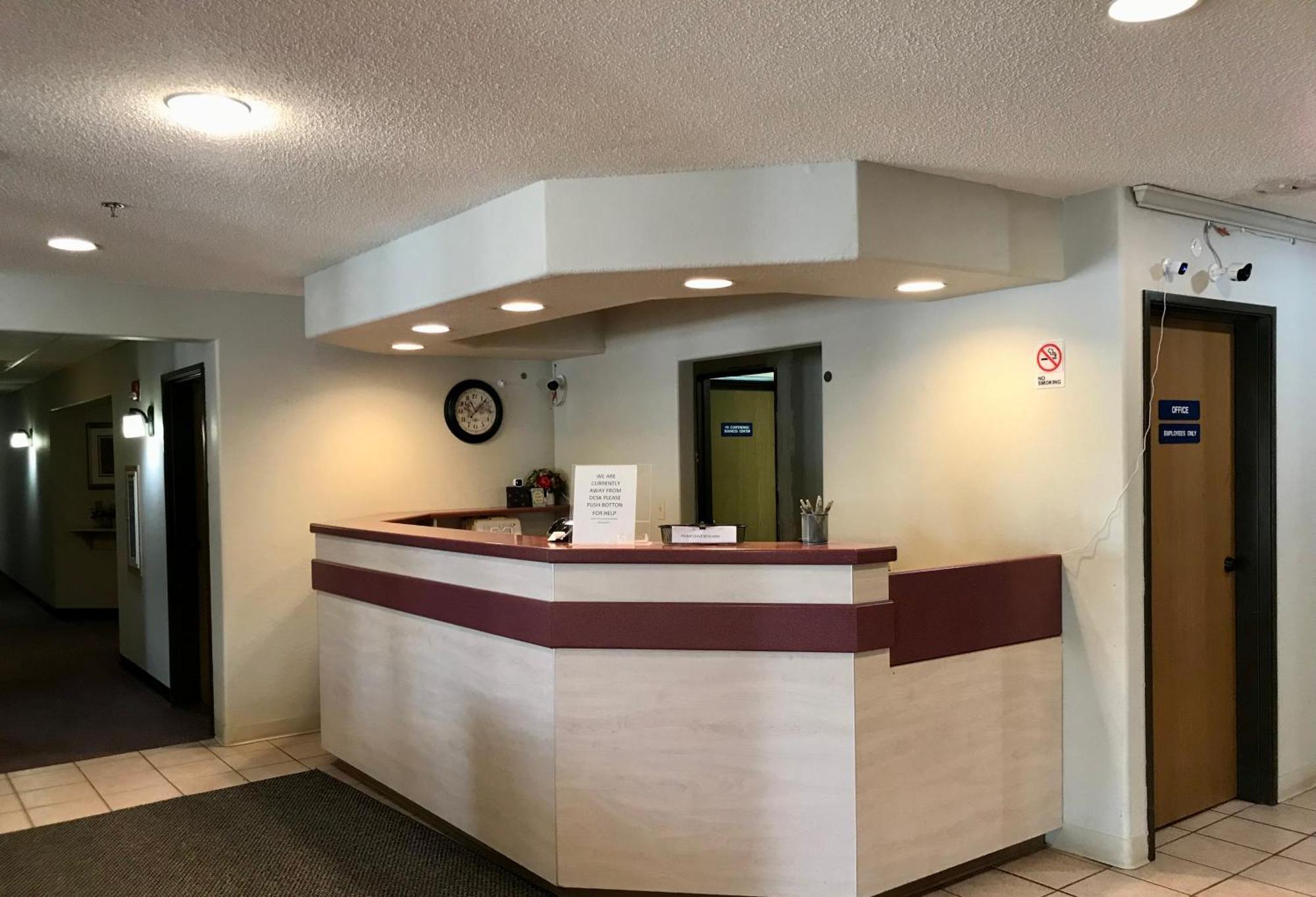 Chadron Inn & Suites Kültér fotó